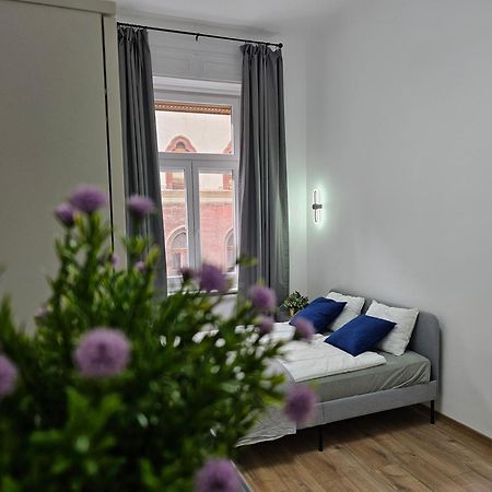 Whale Urban Apartments Budapest Luaran gambar